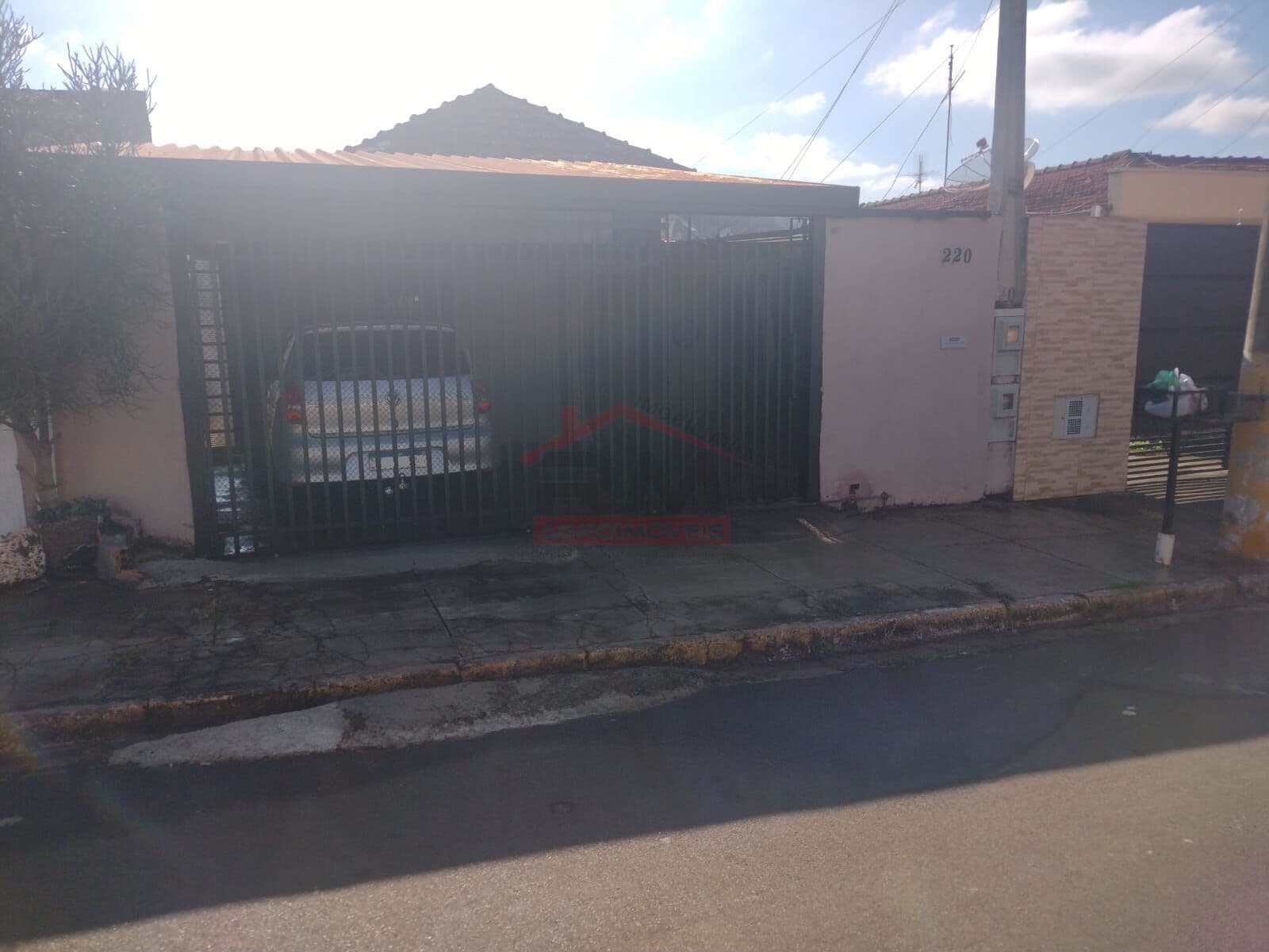 Casa em Santa Cruz do Rio Pardo - Vila Fabiano