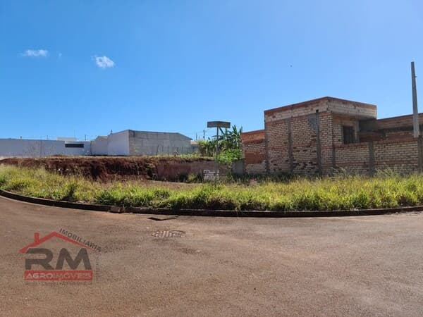 Terreno à venda em Santa Cruz do Rio Pardo/SP
