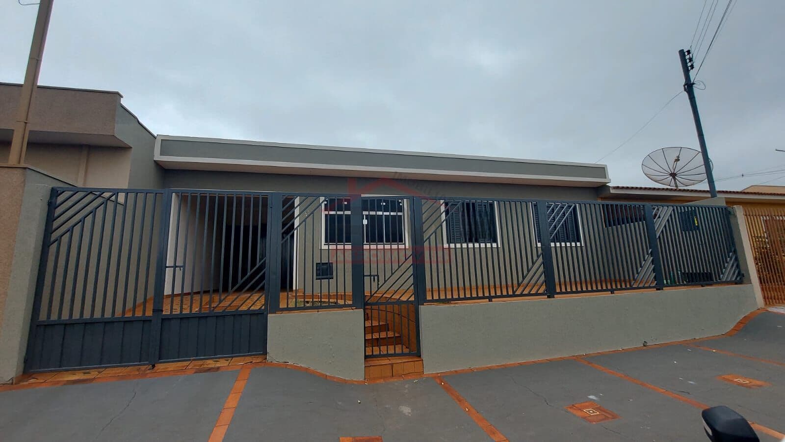 Casa em Santa Cruz do Rio Pardo - Jardim Bela Vista