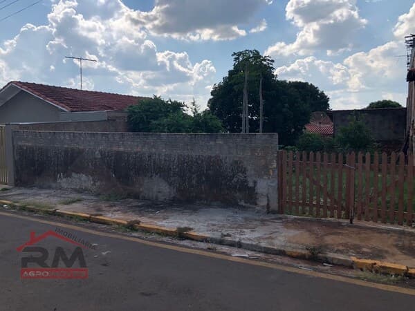 Terreno à venda em Santa Cruz do Rio Pardo/SP