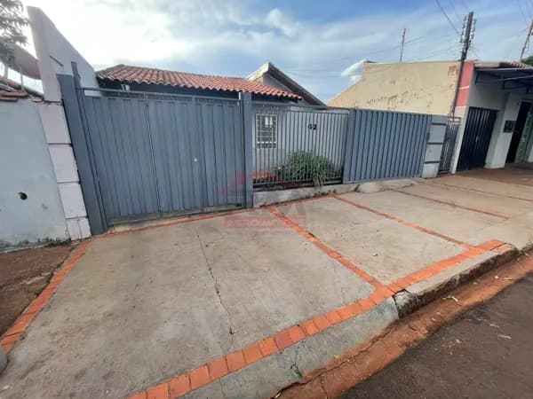 Casa em Santa Cruz do Rio Pardo - Conjunto Habitacional Luiz Brondi