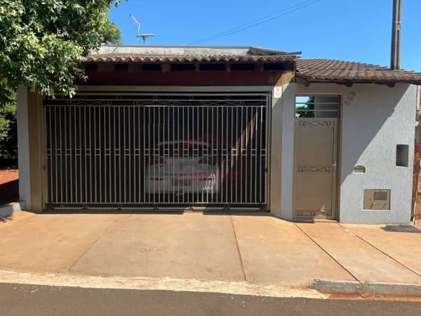 Casa em Santa Cruz do Rio Pardo - Jardim Planalto