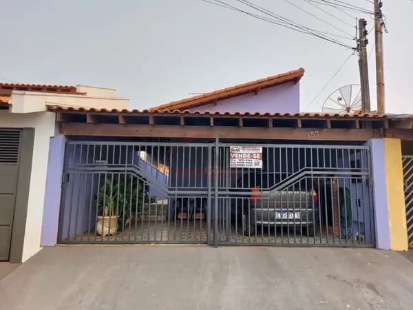 Casa em Santa Cruz do Rio Pardo - Chacara Peixe