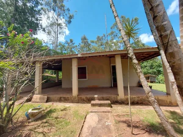 Fazenda/Sítios/Chácaras em Santa Cruz do Rio Pardo - Vila Sederia