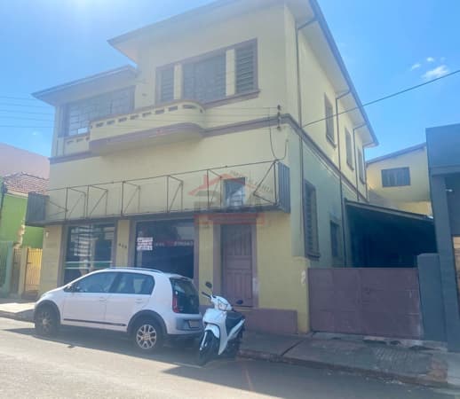 Prédio/Edifício Inteiro em Santa Cruz do Rio Pardo - Centro