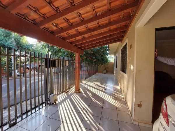 Casa em Santa Cruz do Rio Pardo - Vila Nova Sidéria