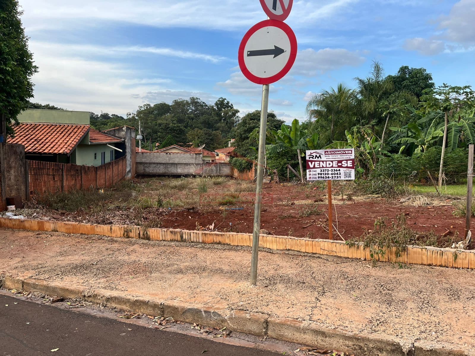 Lote/Terreno em Santa Cruz do Rio Pardo - Vila Oitenta