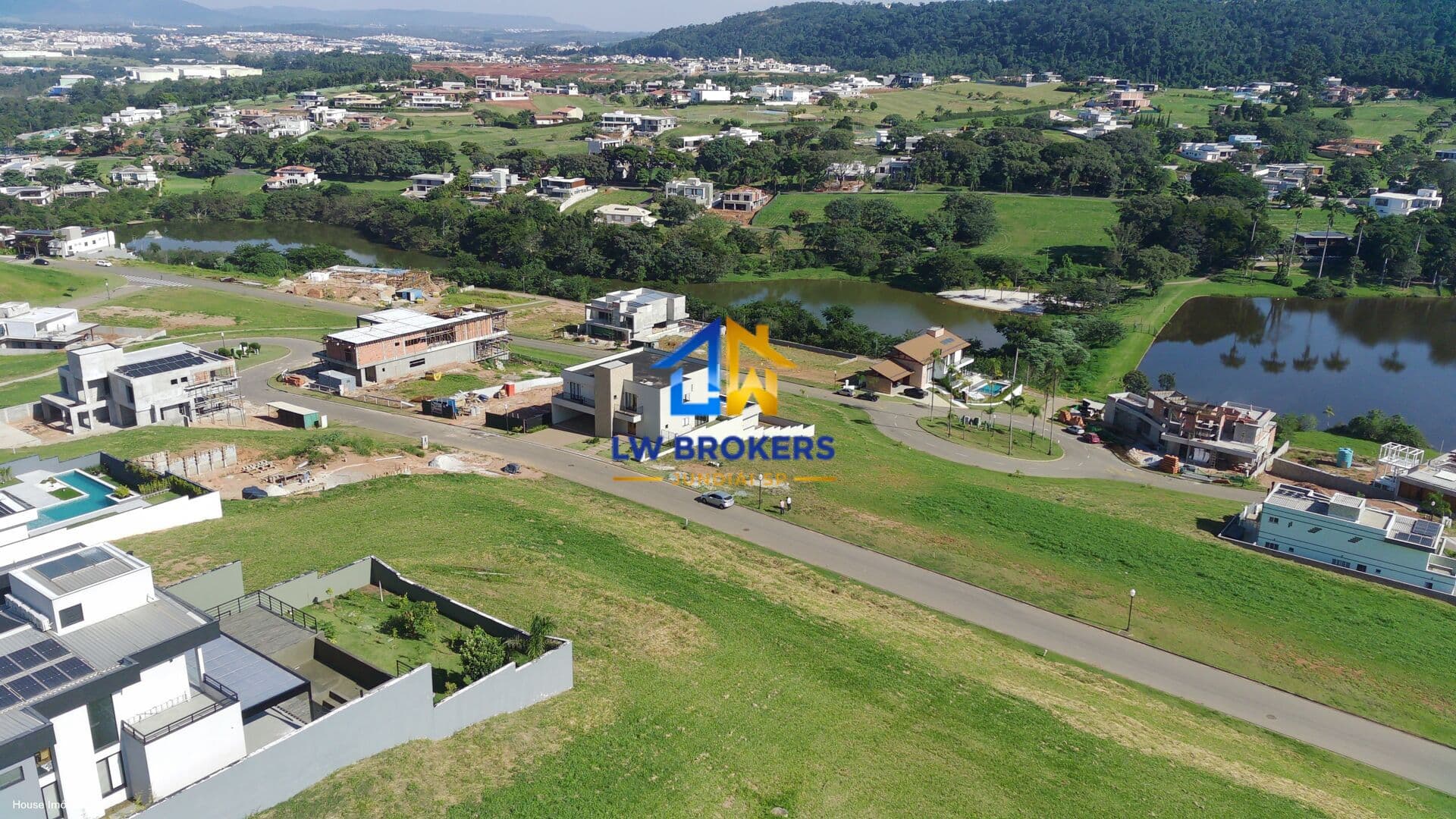 Terreno / Lote em Condomínio Fechado, Pronto para Construir - Fazenda Serrazul II