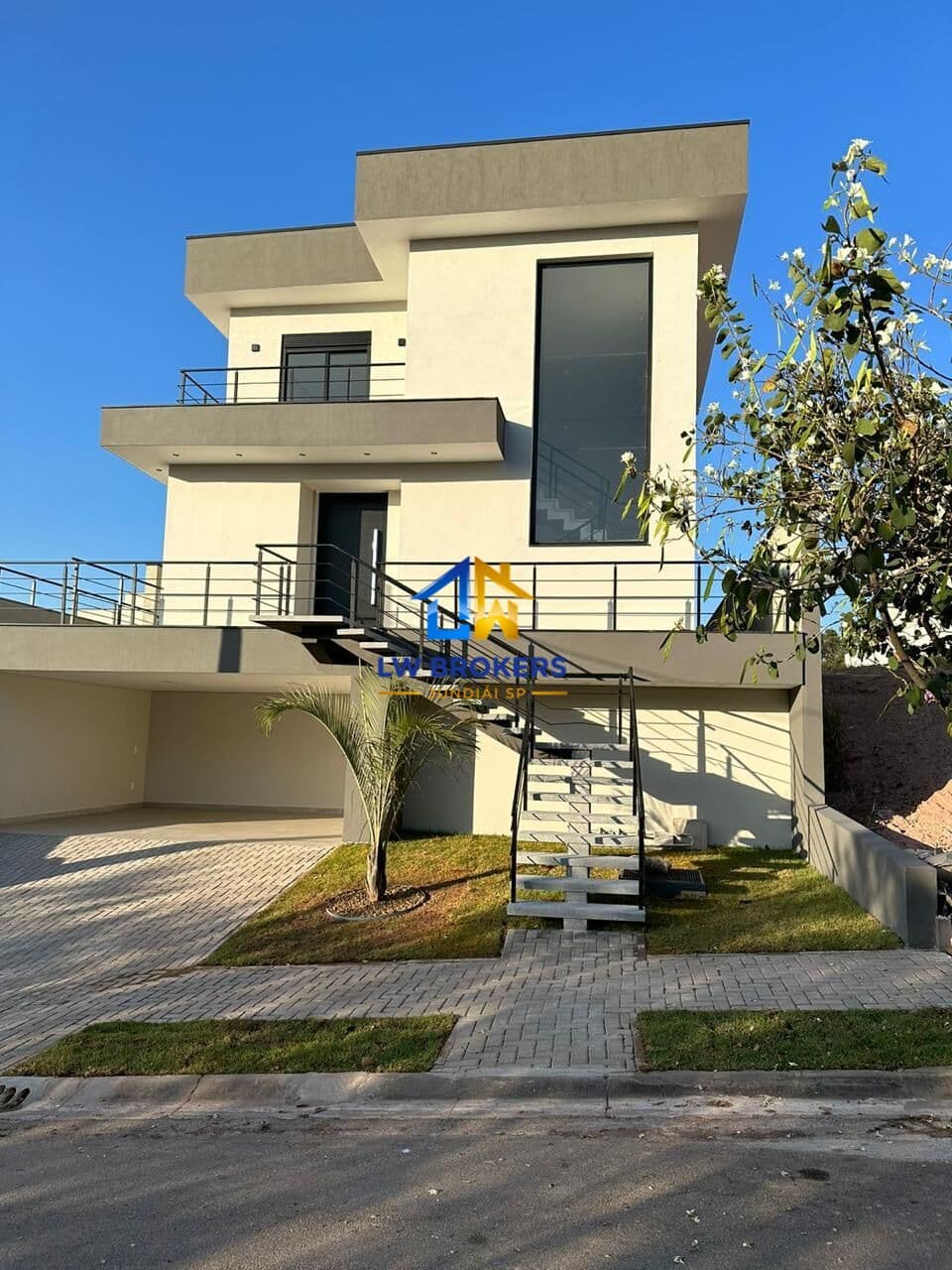Casa de Condomínio em Jundiaí - Corrupira