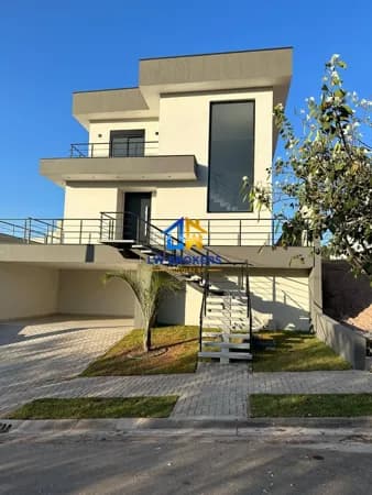 Casa de Condomínio em Jundiaí - Corrupira