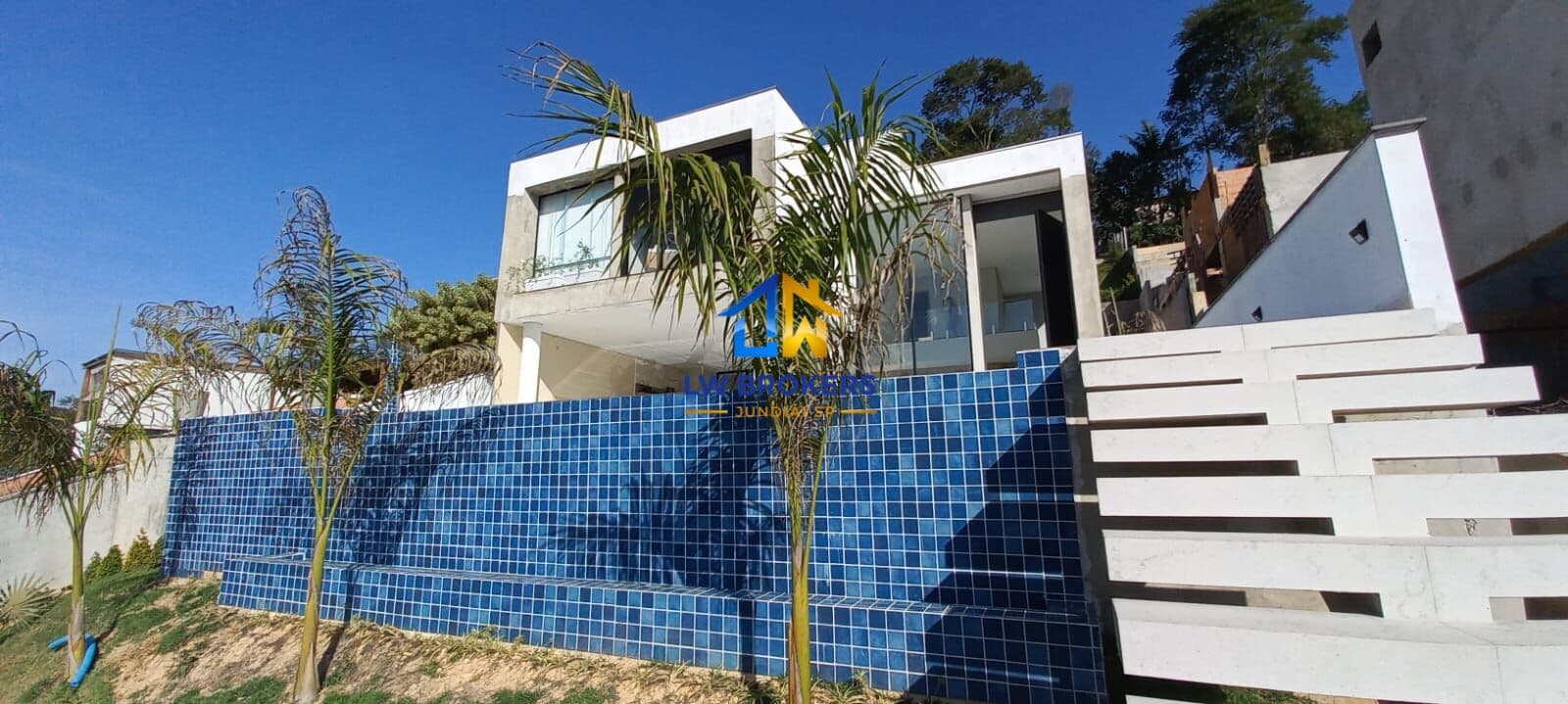 Casa em Frente ao Lago no Condomínio Capital Ville