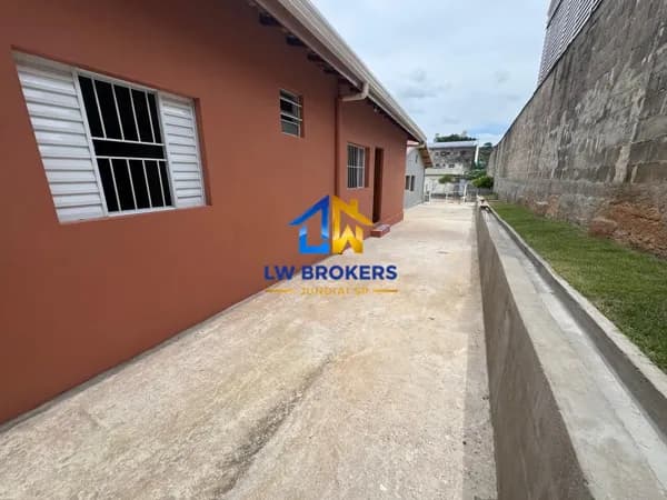 Oportunidade para Investidores: Imóvel de Renda com 4 Unidades Reformadas em Localização Premium