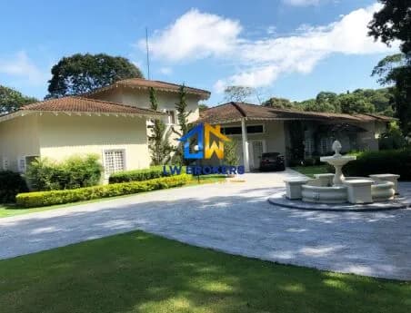 Casa em Condomínio - Fazenda Campo Verde