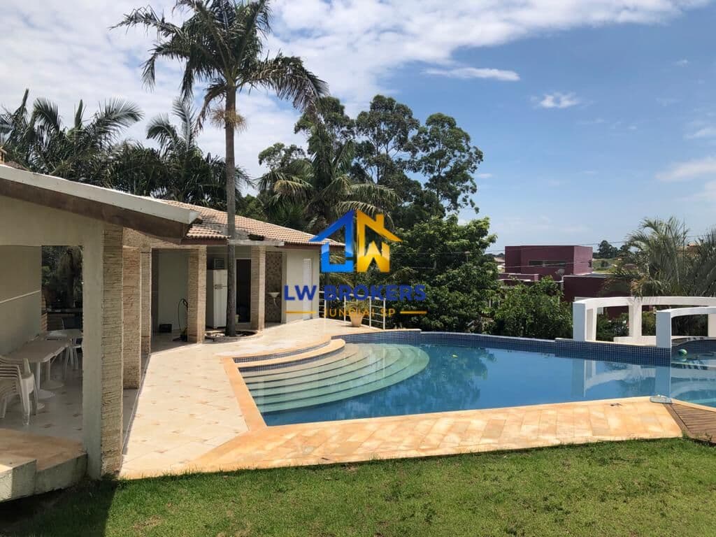 Casa no Colinas do Inhandjara em Itupeva.