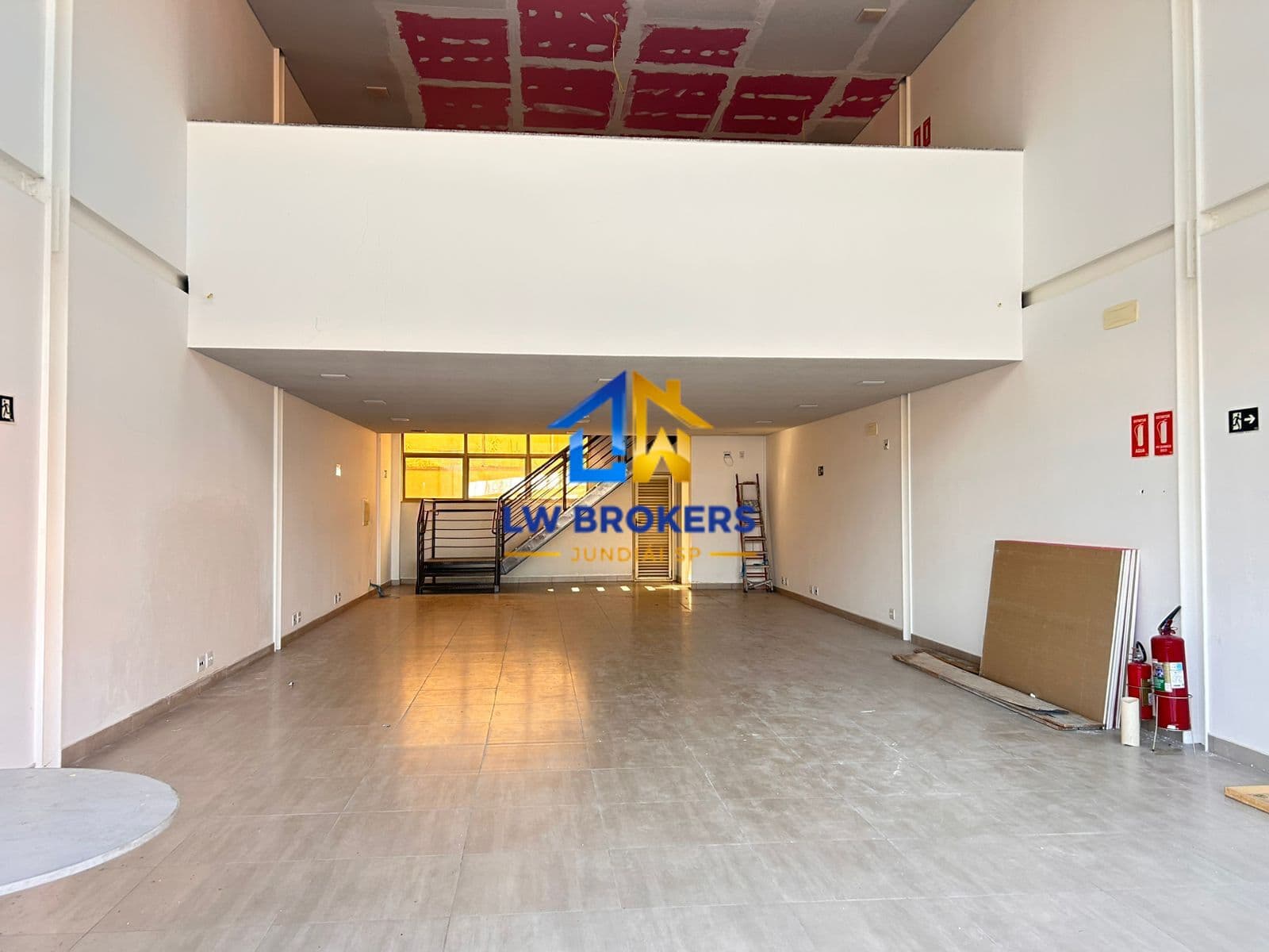 Salão comercial na Vila Hortolândia - Jundiaí - SP