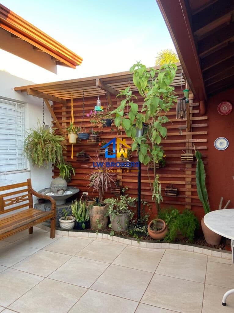 Casa térrea a venda bairro Colônia Jundiaí-SP
