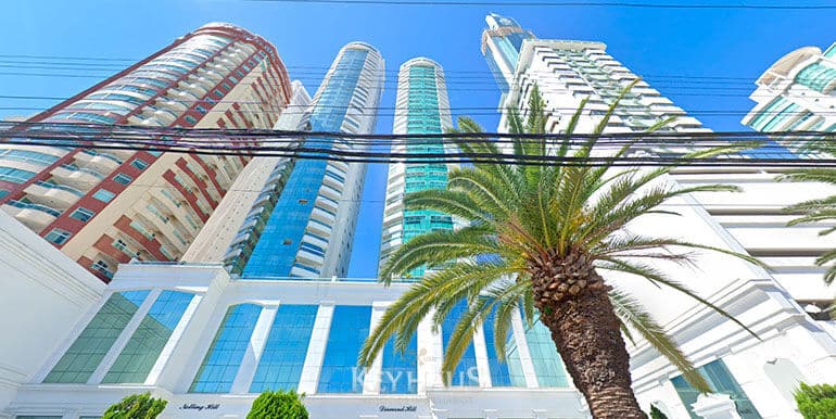 Apartamento Frente Mar | Av. Atlântica | Balneário Camboriú