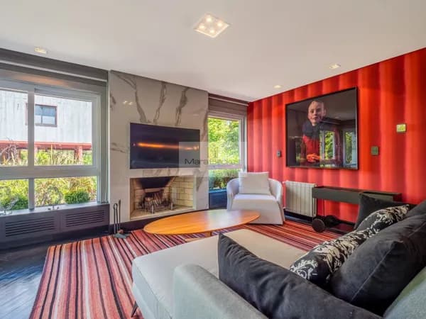 Apartamento Luxuoso Mobiliado 3 Dormitórios Laje de Pedra