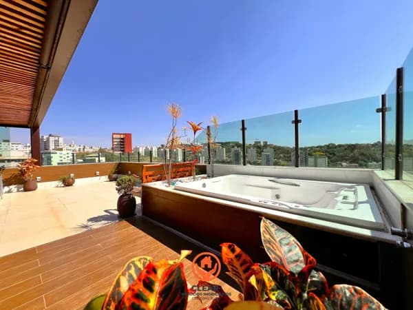 Cobertura à Venda – Bairro Cabral Contagem | 210 m² | 4 Quartos | 2 Suítes | 6 Vagas | Prédio Individual com Elevador