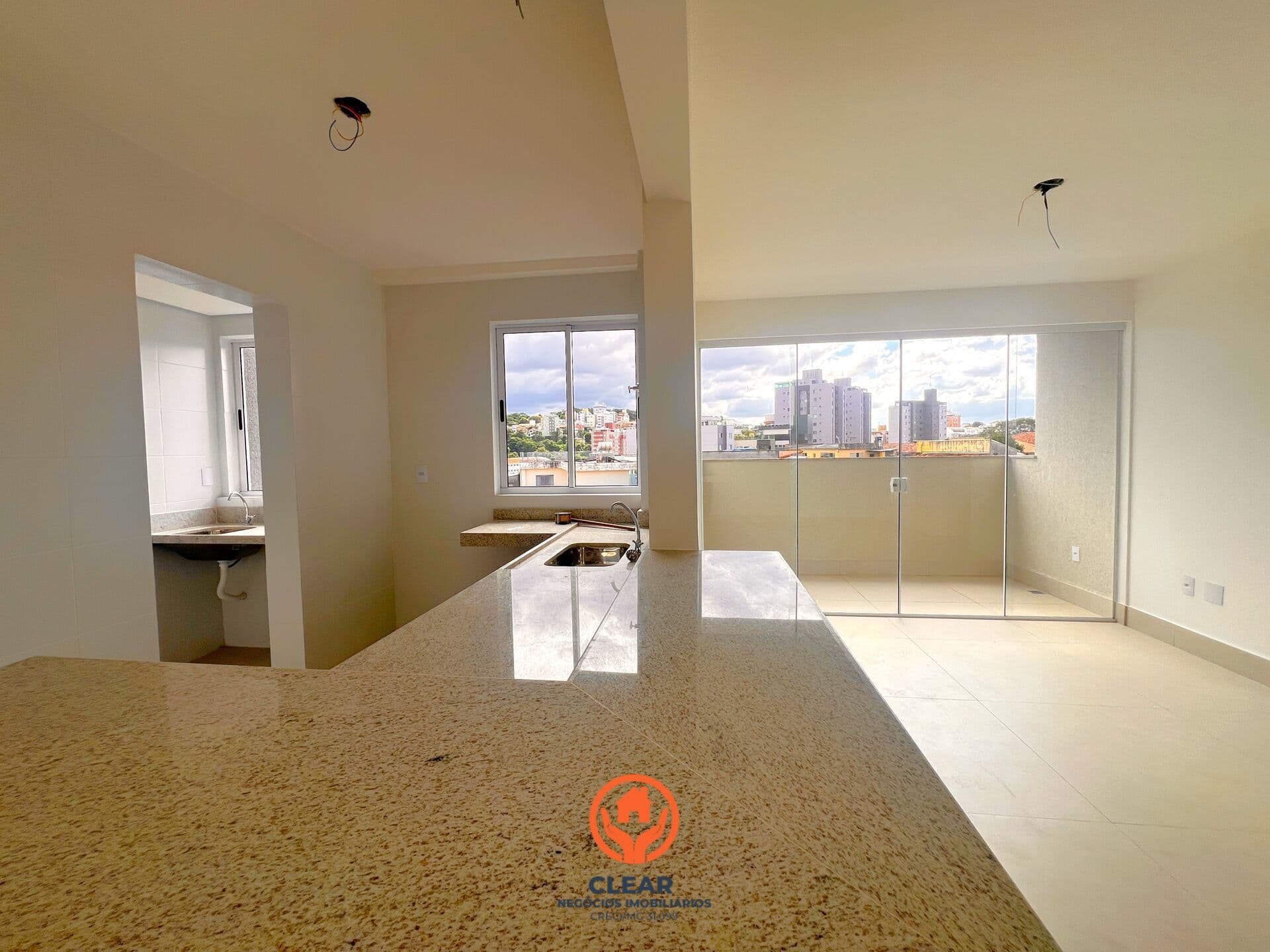 APARTAMENTO À VENDA NO BAIRRO PADRE EUSTÁQUIO, 3 QUARTOS, 2 VAGAS, LAZER, ELEVADOR, 82M²