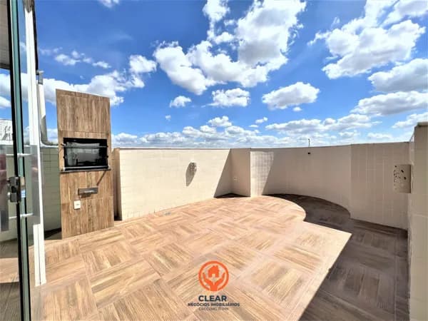 COBERTURA À VENDA NO BAIRRO MANACÁS, 3 QUARTOS UM DELES CLOSET, 2 VAGAS PARALELAS, PRÉDIO COM ELEVADOR, 180M²