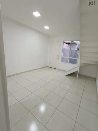 Casa em Condomínio em Jardim Sandra, Cotia/SP