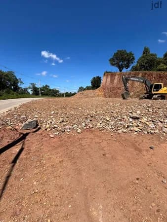 Terreno Comercial/Residencial em Moreiras, Mairinque/SP Frente para a pista !
