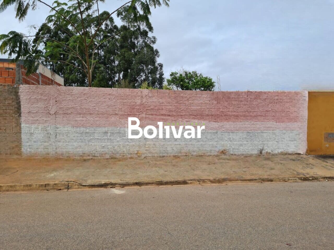 Lote/Terreno em Itapetininga - Vila Célia