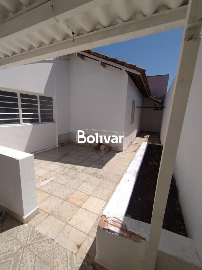 Casa em Itapetininga - Vila Célia