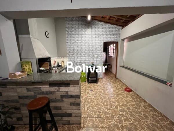Casa em Itapetininga - Vila Santana