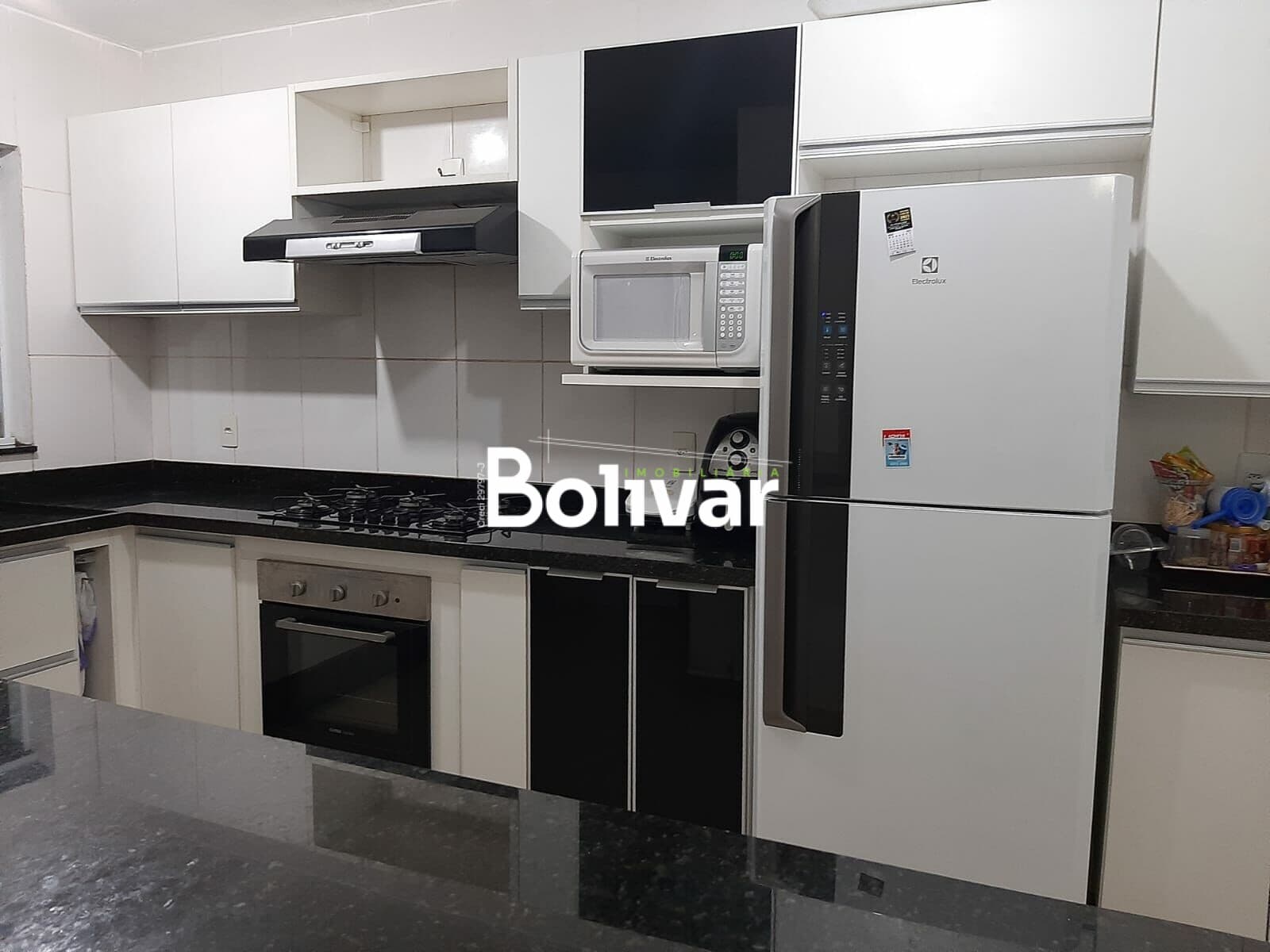 Sobrado em Itapetininga - Vila Sonia