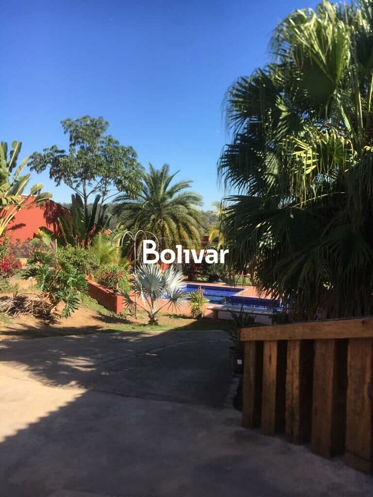Sobrado em Águas de São Pedro - Centro