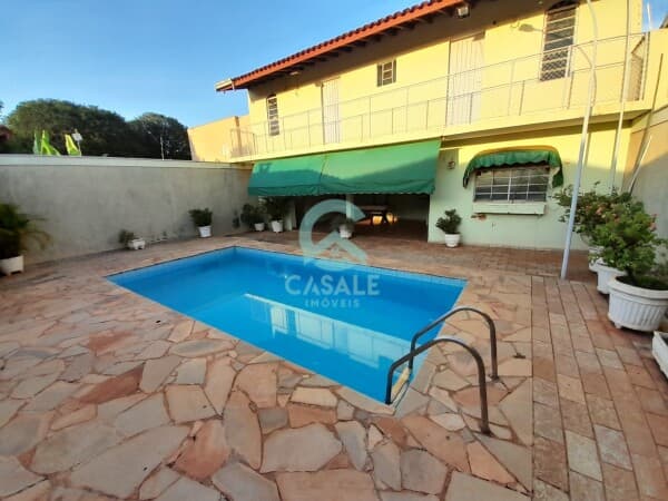 Casa/Sobrado
