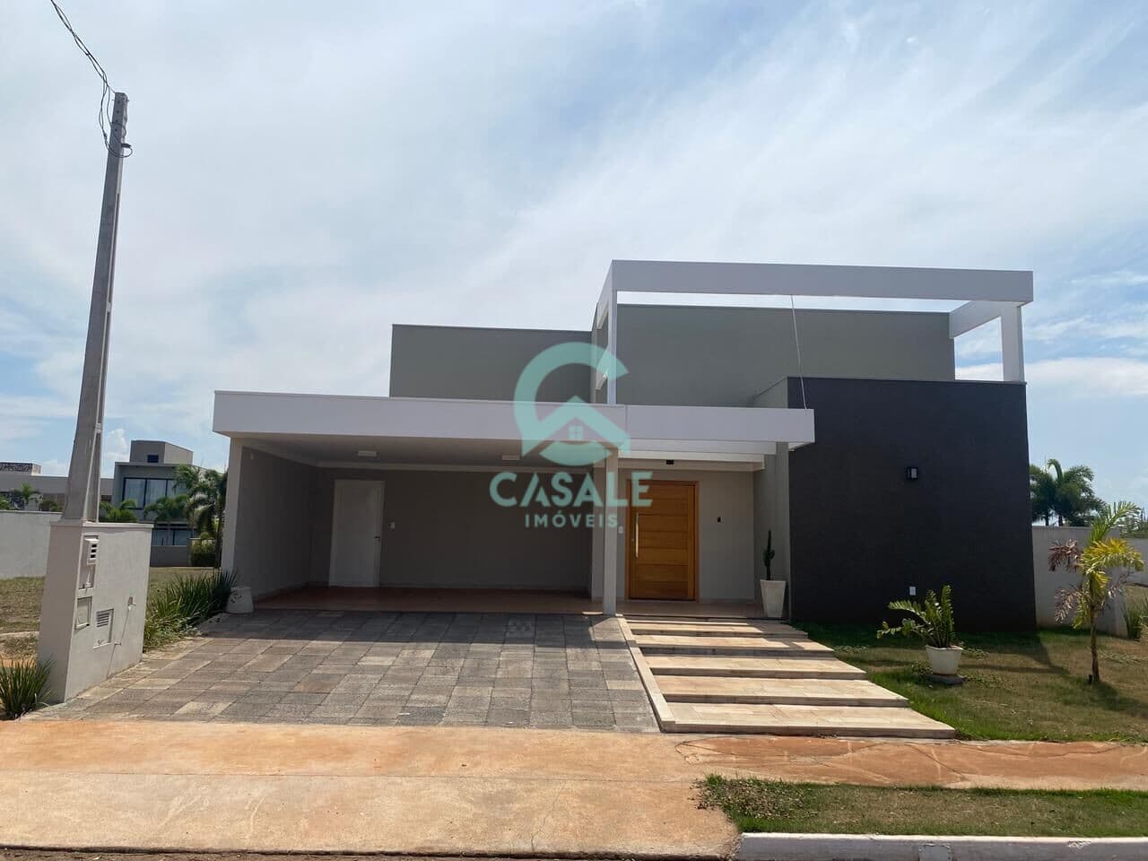 Imóvel alto padrão em Condomínio