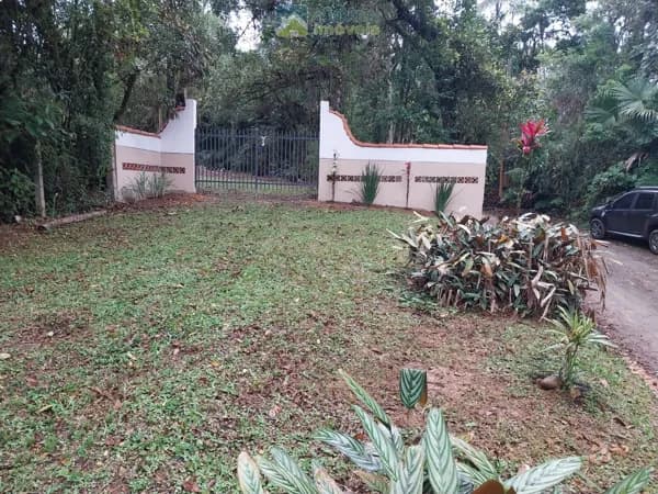 Terreno com 12.900m² pronto para chácara ou tranformar em condomínio em Antonina, PR