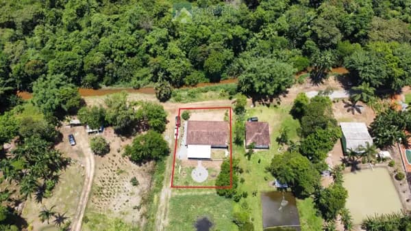 Chácara no Condomínio 600m² , casa com 3 quartos, piscina e rio nos fundos / Morretes/PR