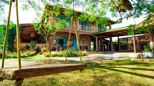 Chácara Casa Jardim