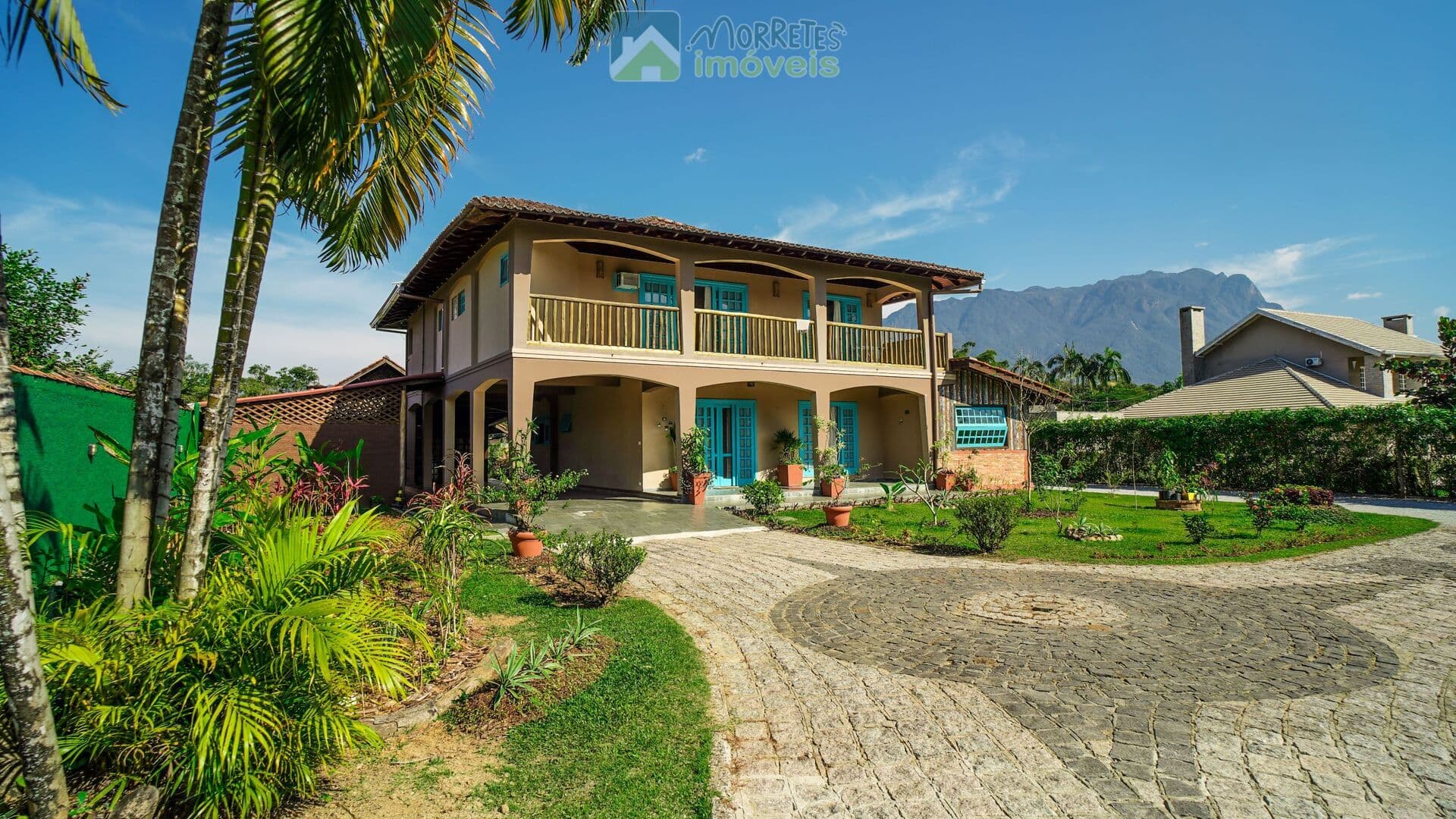 Chácara Casa Jardim