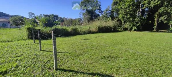 Terreno / Lote