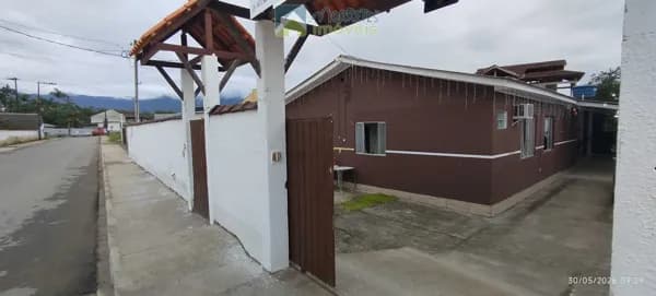 🏡 CASA COM CHALÉ INDEPENDENTE À VENDA EM MORRETES – PR