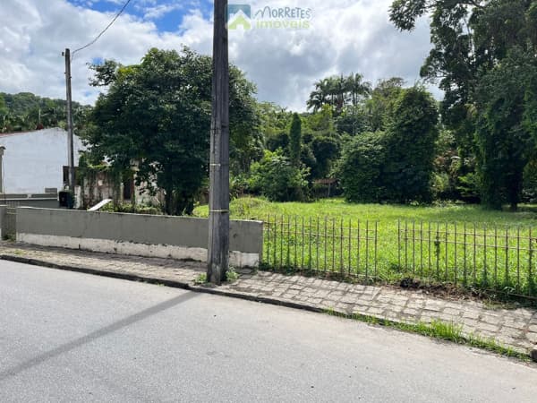 Terreno Residencial/Comercial no Centro de Morretes.