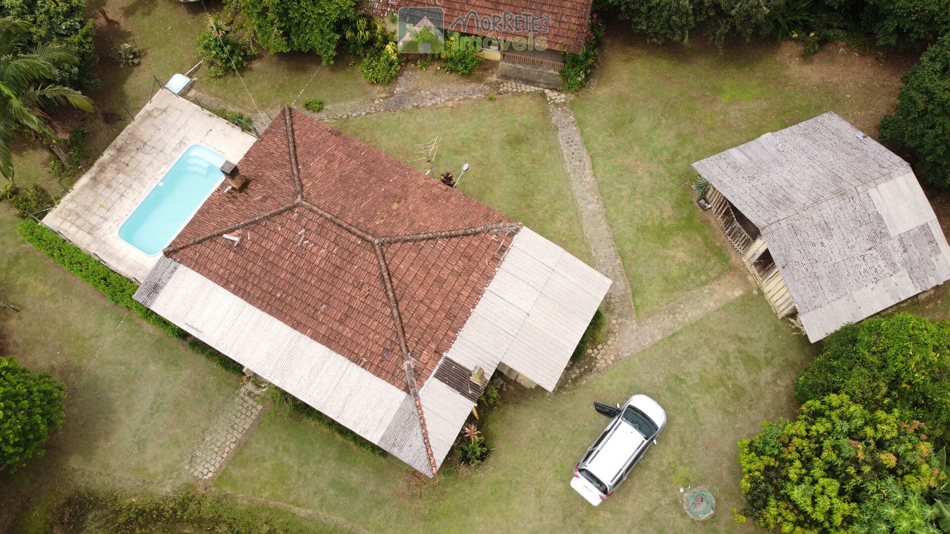Chácara Sítio 8,4 hectares com Casa , galpão, lago, salão de festas, Pomar 4 hec. para plantio em Morretes