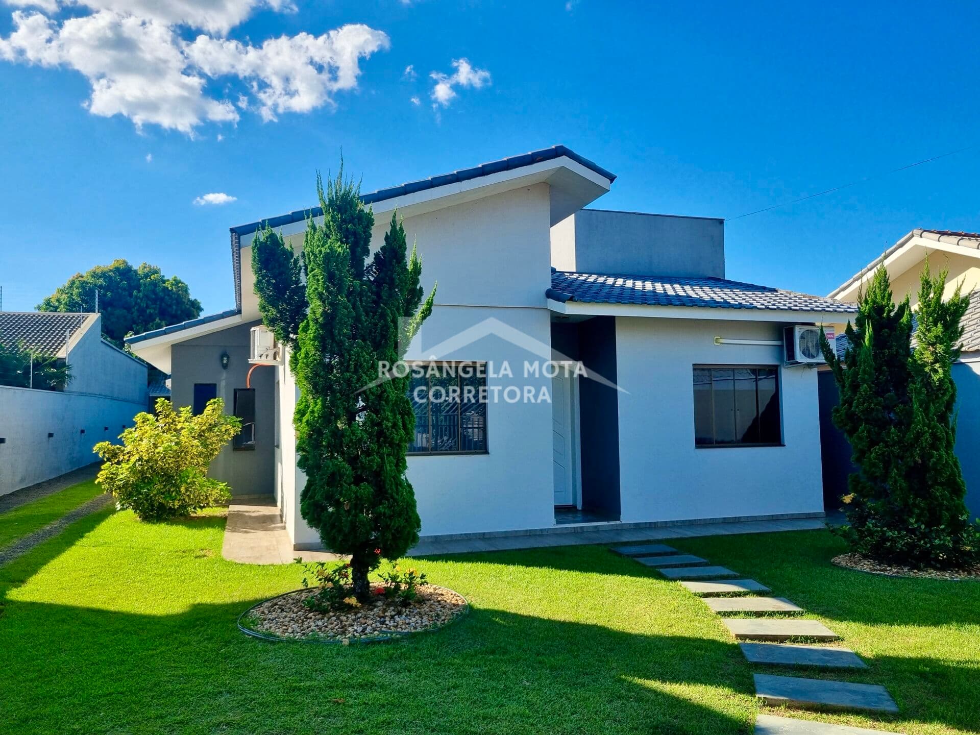 Casa à Venda