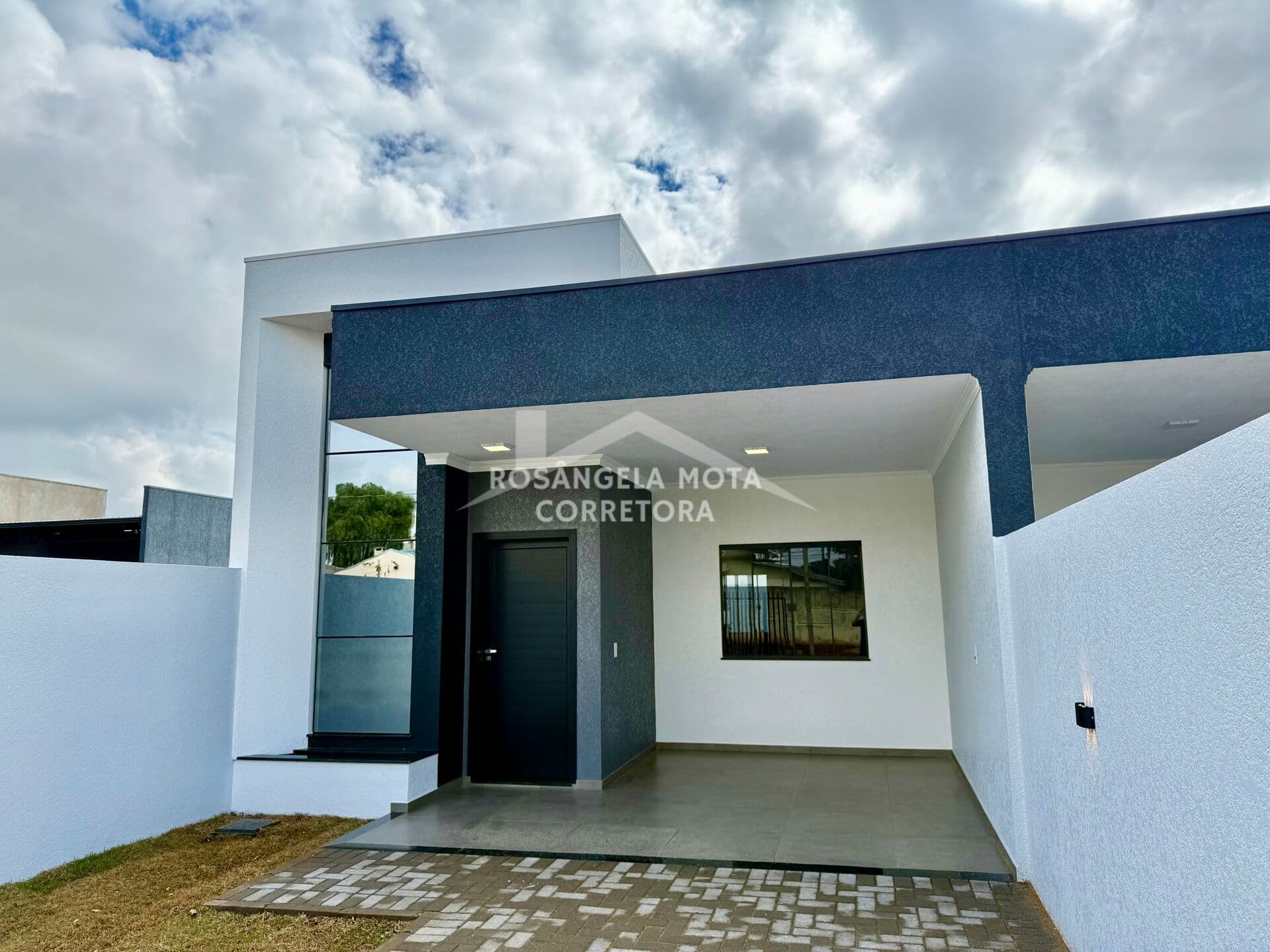 Casas novas à venda