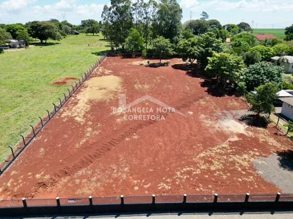 Chácara à Venda