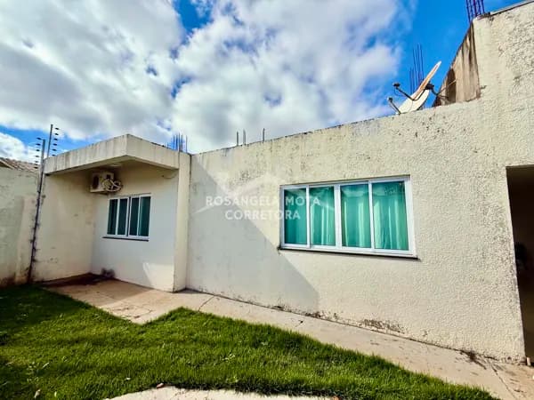 Casa à Venda