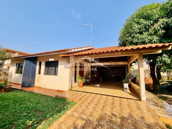 Casa à Venda