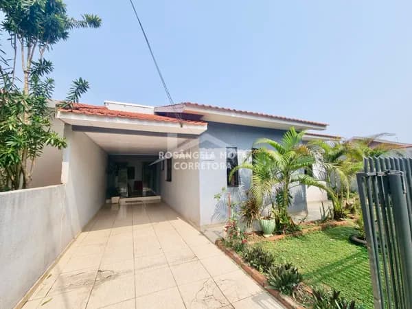Casa à Venda