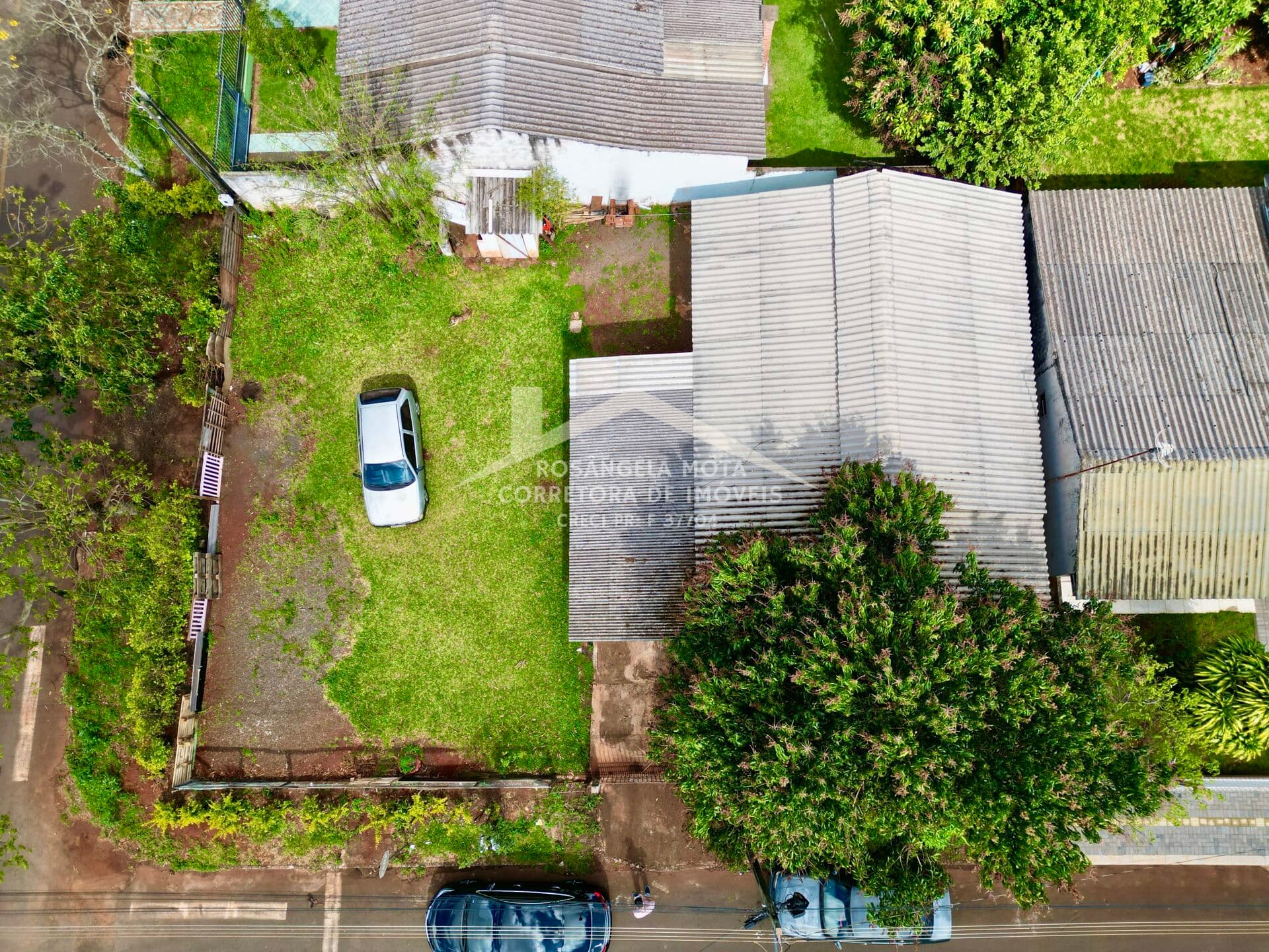 Terreno de Esquina à Venda