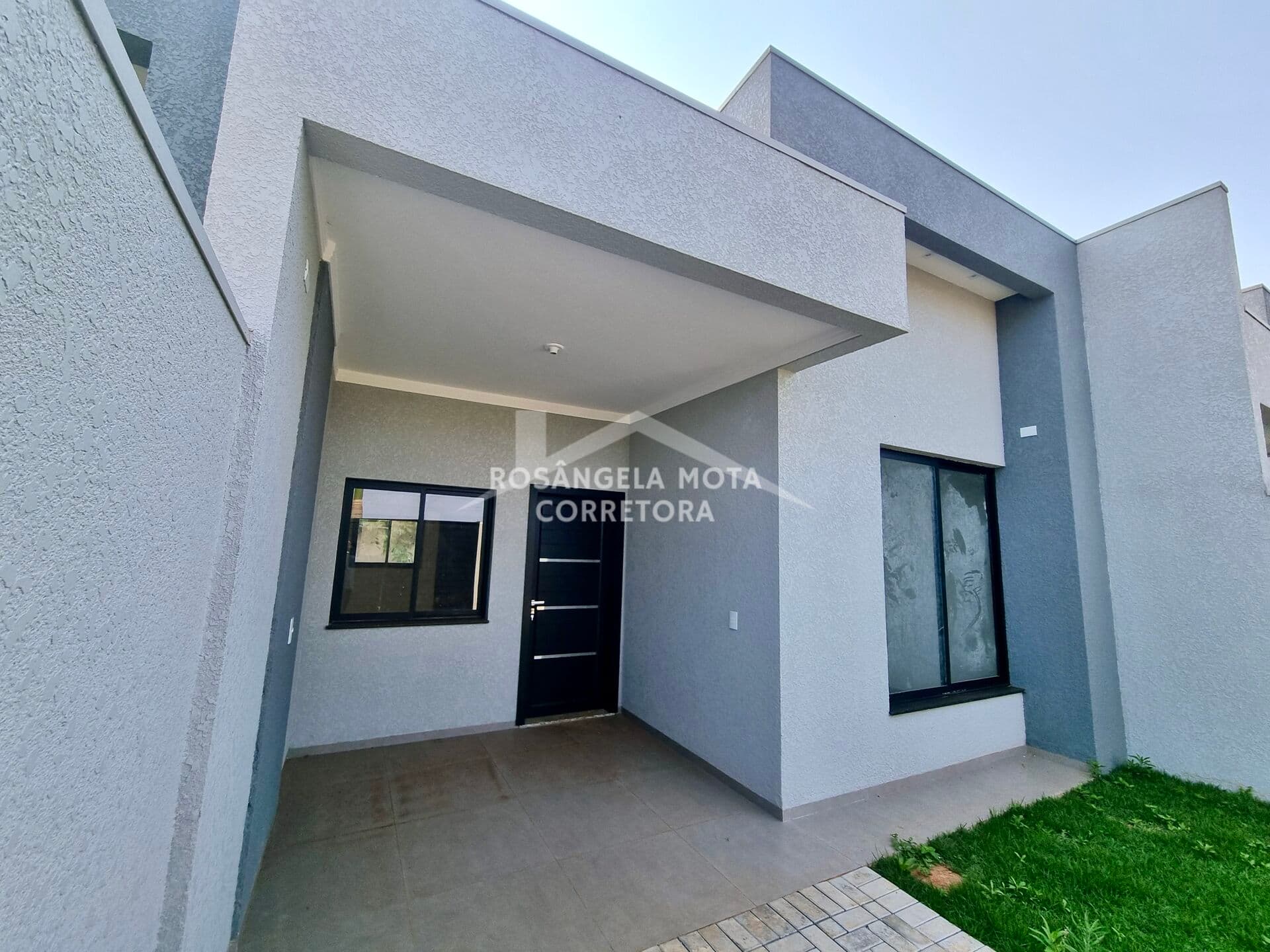 Casa nova à venda